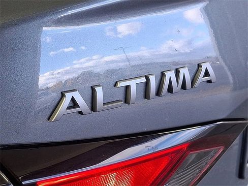 Used 2023 Nissan Altima 2.5 SR image 28
