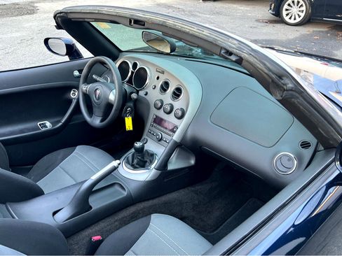 Used 2006 Pontiac Solstice Convertible w/ Power Package image 18