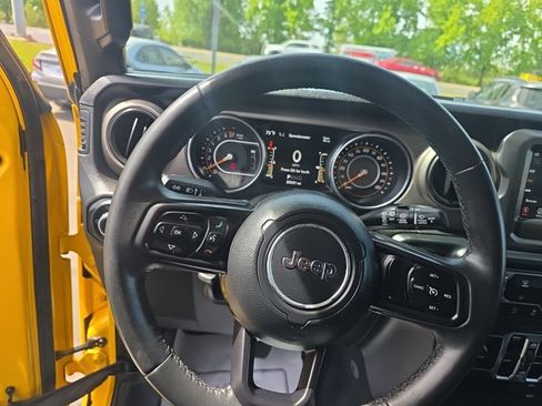 Used 2019 Jeep Wrangler Unlimited Sport S AWD/4WD image 15