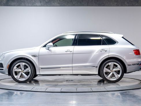 Used 2020 Bentley Bentayga AWD/4WD image 47