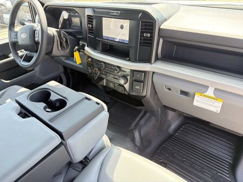 New 2025 Ford F550 4x4 Crew Cab Super Duty image 26