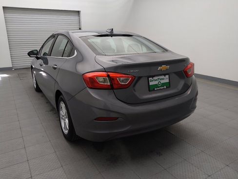 Used 2018 Chevrolet Cruze LT image 6