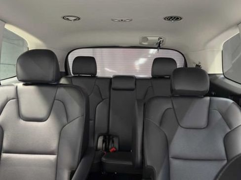 Used 2023 Kia Telluride S FWD image 37