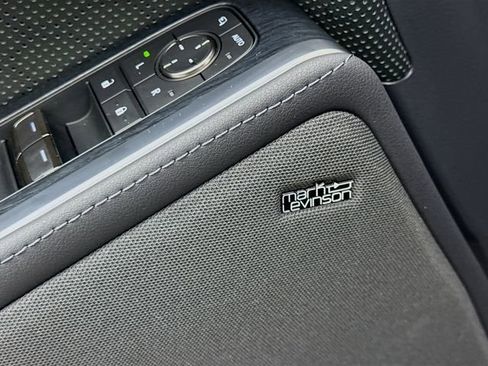 Used 2024 Lexus GX 550 image 19