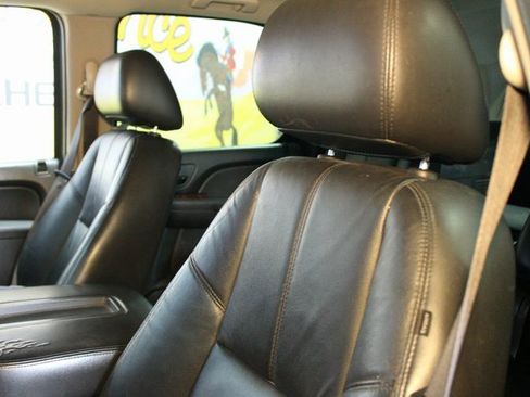 Used 2010 GMC Yukon SLT w/ Suspension Package, Autoride image 17