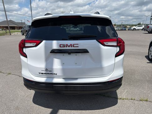 Used 2022 GMC Terrain SLT w/ Elevation Edition FWD image 6
