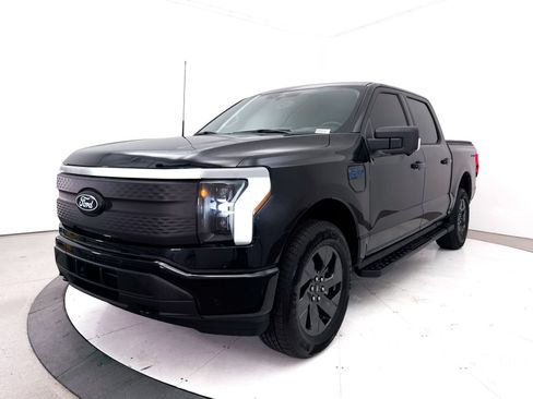 Used 2025 Ford F150 Lightning Flash AWD/4WD image 14