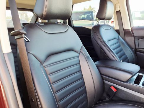 Certified 2024 Ford Edge SEL w/ Convenience Package AWD/4WD image 12