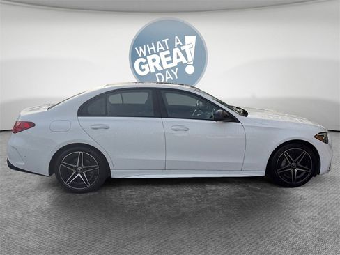 Used 2024 Mercedes-Benz C 300 4MATIC Sedan image 2