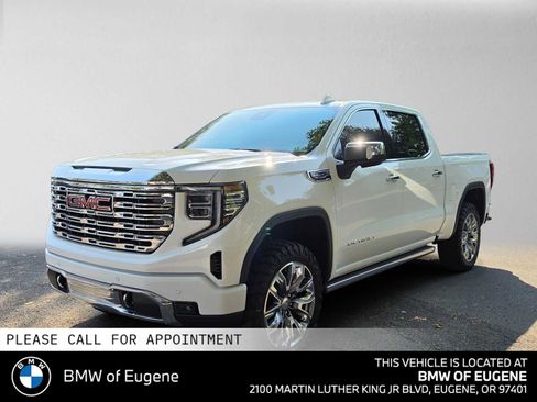 Used 2023 GMC Sierra 1500 Denali w/ Denali Reserve Package AWD/4WD image 7