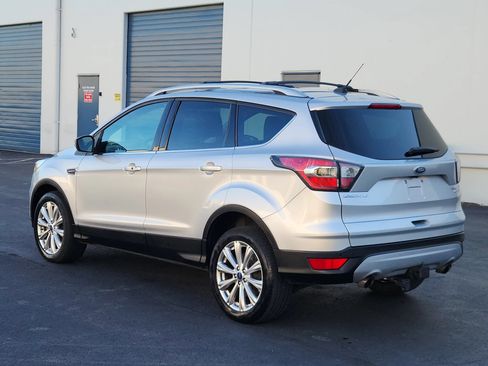 Used 2017 Ford Escape Titanium AWD/4WD image 3
