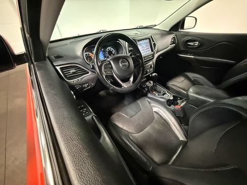 Used 2021 Jeep Cherokee Latitude Lux w/ Comfort/Convenience Group AWD/4WD image 59