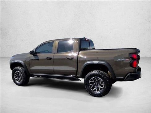 Used 2025 Chevrolet Colorado ZR2 AWD/4WD image 6