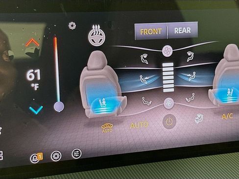 Used 2025 Nissan Murano Platinum w/ Cargo Package image 28