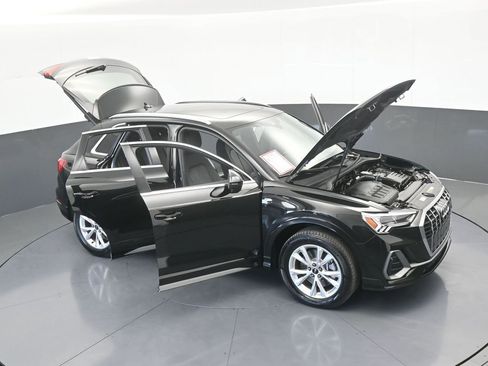 Used 2025 Audi Q3 2.0T Premium image 62