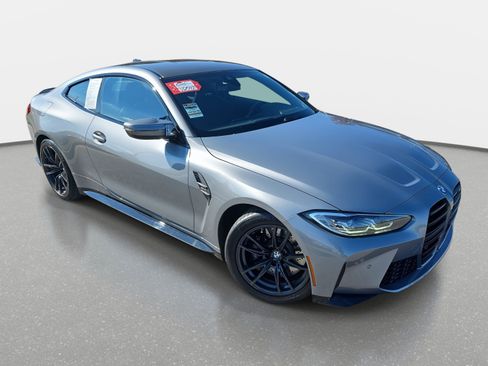 Used 2022 BMW M4 Coupe image 3