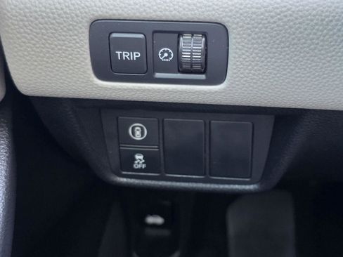 Used 2018 Honda Accord EX image 11