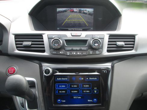 Used 2017 Honda Odyssey EX-L image 11