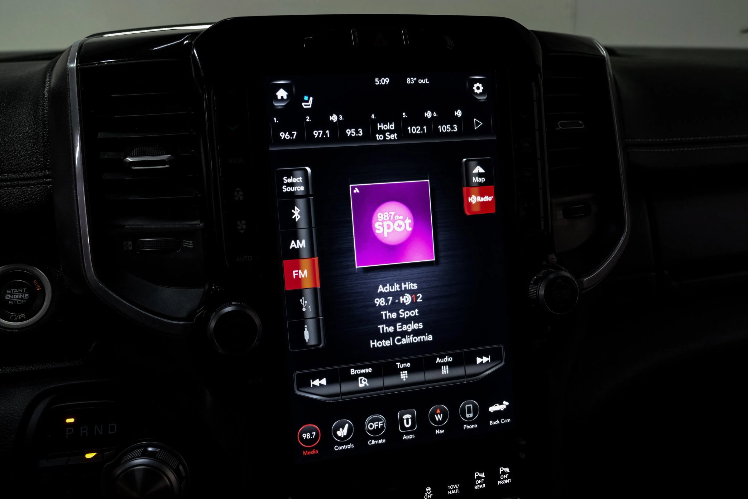 Used 2020 RAM 2500 Laramie w/ Night Edition AWD/4WD image 26