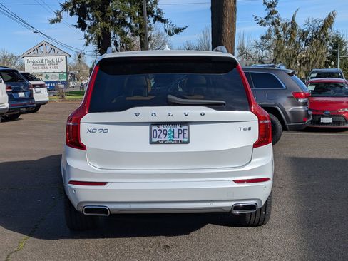 Used 2019 Volvo XC90 T6 Momentum w/ Advanced Package image 4