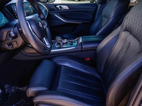 Used 2022 BMW ALPINA XB7 image 19