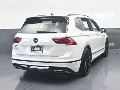 Used 2020 Volkswagen Tiguan SE R-Line image 5