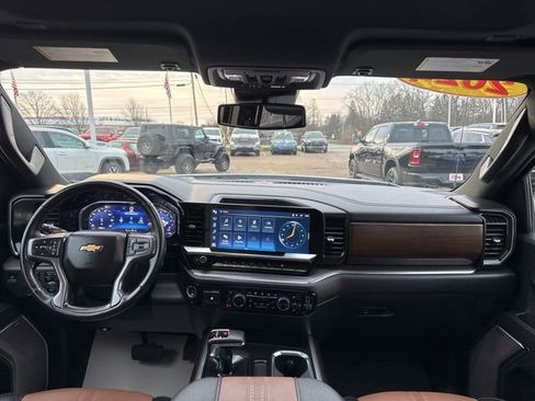 Used 2024 Chevrolet Silverado 1500 High Country AWD/4WD image 26