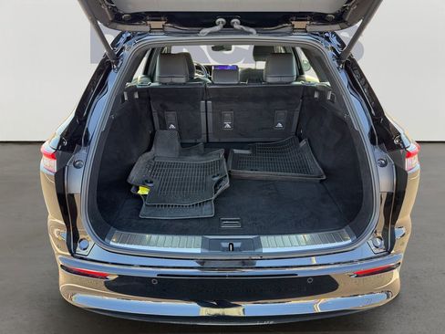 Used 2025 Toyota Crown Signia w/ Advanced Technology Package image 14