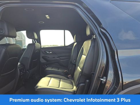 Used 2023 Chevrolet Traverse LT FWD image 8