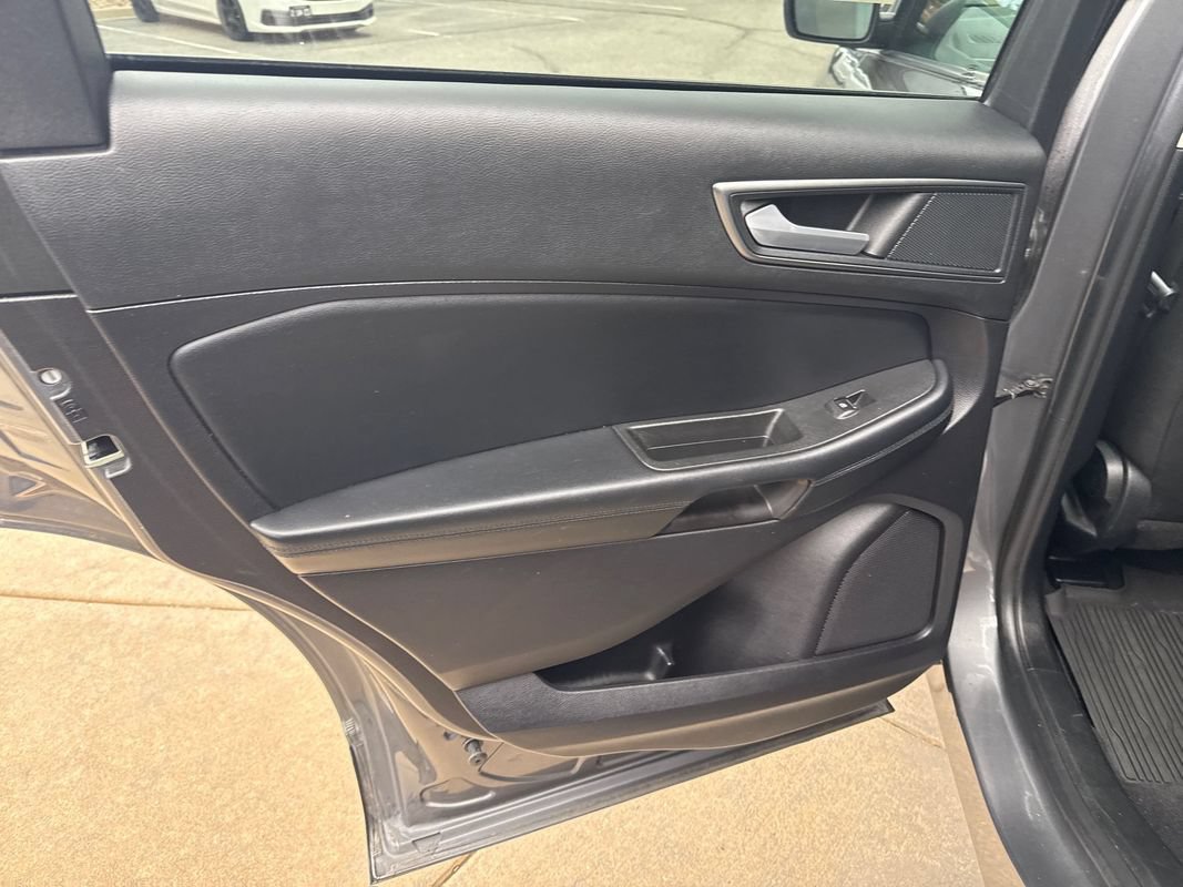 Used 2021 Ford Edge SE AWD/4WD image 24
