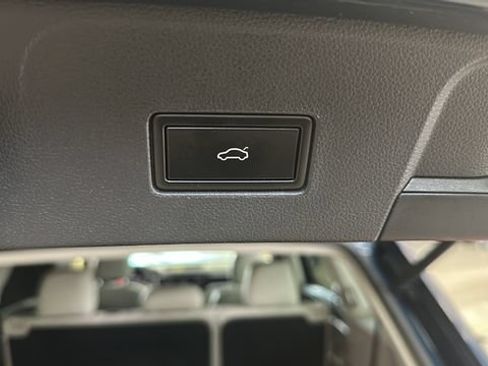 Used 2021 Volkswagen Atlas SE AWD/4WD image 36