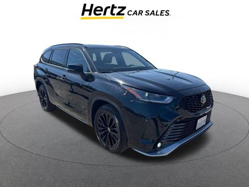 Used 2025 Toyota Highlander XSE image 1