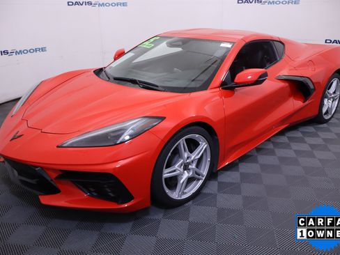 Used 2025 Chevrolet Corvette Stingray Premium Cpe w/ 3LT RWD image 13