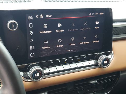 Used 2024 GMC Canyon AT4 w/ LPO, Off Road Lift Package image 11