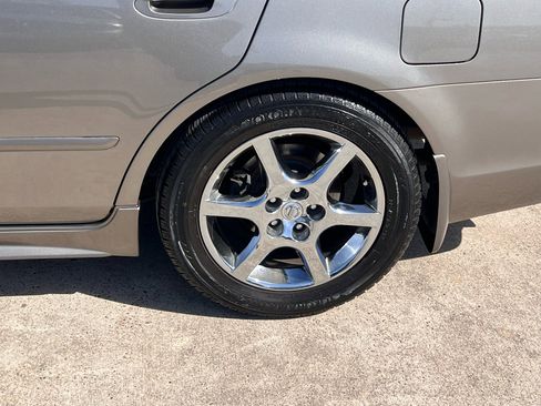 Used 2003 Nissan Altima 3.5 SE image 68