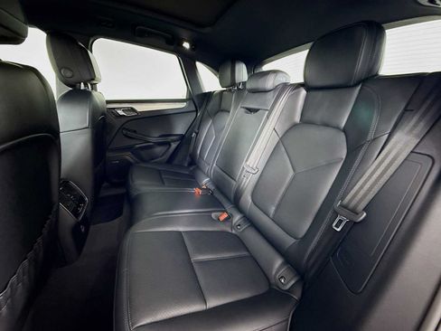 Certified 2026 Porsche Macan AWD/4WD image 23