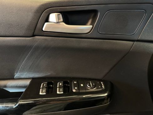 Used 2019 Kia Sportage EX AWD/4WD image 17