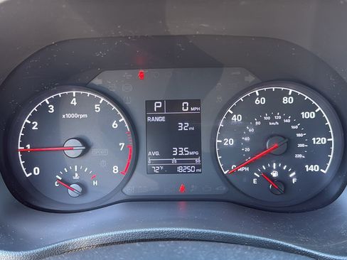 Used 2022 Hyundai Accent SE FWD image 8