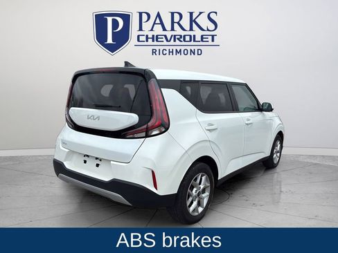 Used 2024 Kia Soul LX w/ Option Group 015 image 8