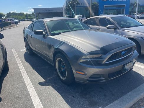 Used 2014 Ford Mustang Coupe RWD image 2