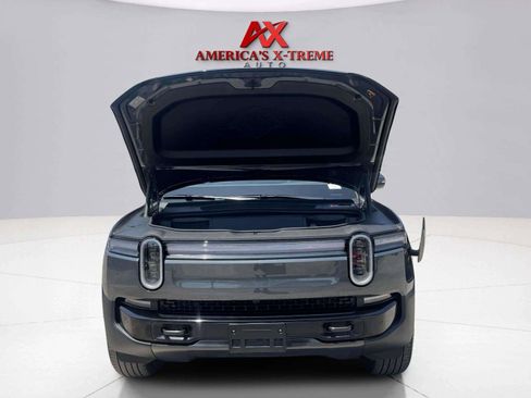 Used 2025 Rivian R1S Adventure AWD/4WD image 72