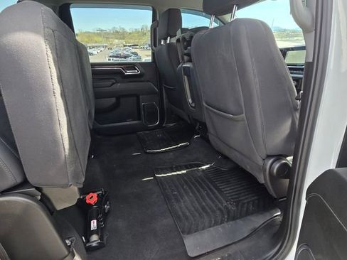 Used 2024 Chevrolet Silverado 2500 LT image 35