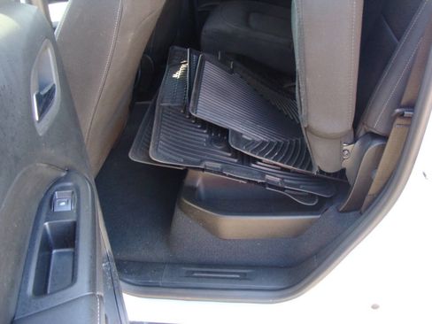 Used 2022 GMC Canyon Elevation image 18