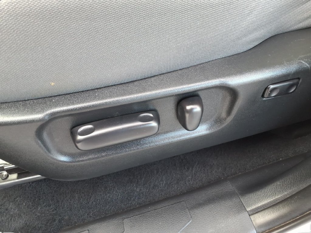 Used 2023 Toyota Tacoma SR5 AWD/4WD image 17