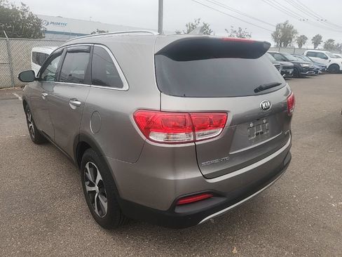 Used 2017 Kia Sorento EX w/ EX Advanced Touring Package FWD image 11
