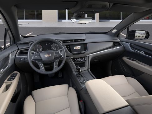 New 2026 Cadillac XT5 Sportv w/ LPO, Floor Liner Package AWD/4WD image 15