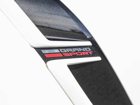 Used 2017 Chevrolet Corvette Grand Sport w/ Grand Sport Heritage Package image 6