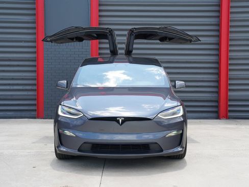 Used 2023 Tesla Model X AWD/4WD image 2