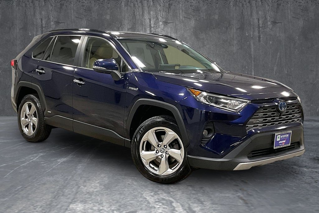 Used 2020 Toyota RAV4 Limited AWD/4WD image 3