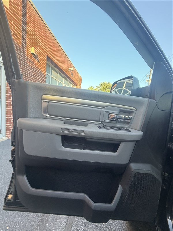 Used 2015 RAM 3500 Big Horn AWD/4WD image 12